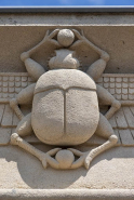 Cimetière tombeau relief © Région Bourgogne-Franche-Comté, Inventaire du patrimoine