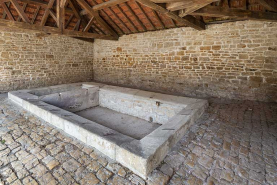 Fontaine lavoir © Région Bourgogne-Franche-Comté, Inventaire du patrimoine