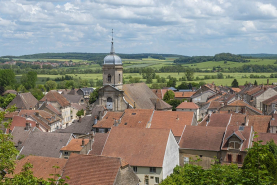 Paysage village église © Région Bourgogne-Franche-Comté, Inventaire du patrimoine