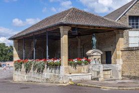 Lavoir fontaine © Région Bourgogne-Franche-Comté, Inventaire du patrimoine