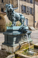 Fontaine sculpture © Région Bourgogne-Franche-Comté, Inventaire du patrimoine