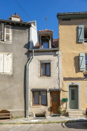Maison ensemble d'édifices derrière façade © Région Bourgogne-Franche-Comté, Inventaire du patrimoine