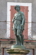 Fontaine bassin de fontaine sculpture © Région Bourgogne-Franche-Comté, Inventaire du patrimoine