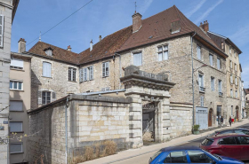 Hôtel cour © Région Bourgogne-Franche-Comté, Inventaire du patrimoine