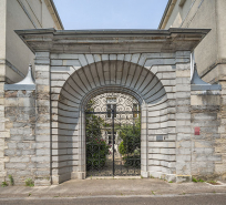 Porte monumentale hôtel © Région Bourgogne-Franche-Comté, Inventaire du patrimoine