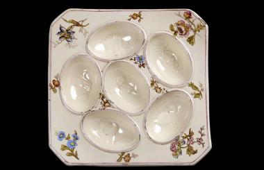 Oeufrier à six alvéoles, hôpital d'Auxonne (21) © phot. M. Thierry / Région Bourgogne-Franche-Comté, Inventaire du patrimoine, 2006