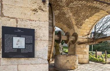 Citadelle de Besançon (25) : panneau signalétique près du puits © phot. J. Mongreville / Région Bourgogne-Franche-Comté, Inventaire du patrimoine, 2019