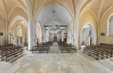 Vue d'ensemble de l'intérieur (depuis le choeur) © phot. T. Kuntz / Région Bourgogne-Franche-Comté, Inventaire du patrimoine, 2024