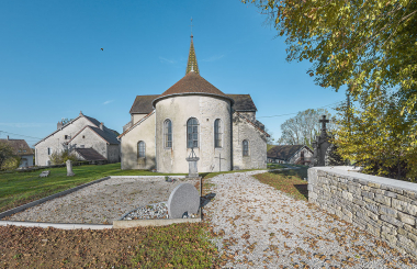 Vue d'ensemble du chevet, depuis le cimetière © phot. T. Kuntz / Région Bourgogne-Franche-Comté, Inventaire du patrimoine, 202