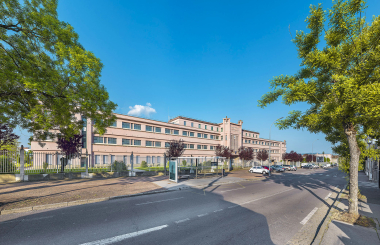 Façade de l'école nationale professionnelle. © T.Kuntz, Région Bourgogne-Franche-Comté, Inventaire du patrimoine, 2026