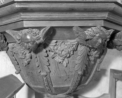 chaire à prêcher © Région Bourgogne-Franche-Comté, Inventaire du patrimoine chaire à prêcher © Région Bourgogne-Franche-Comté, Inventaire du patrimoine