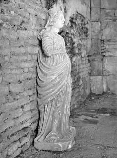  statue © Région Bourgogne-Franche-Comté, Inventaire du patrimoine