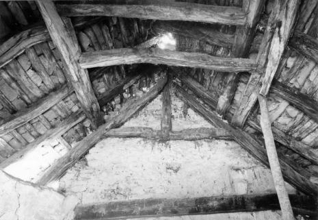 Charpente de la chapelle en 1975. © Région Bourgogne-Franche-Comté, Inventaire du patrimoine