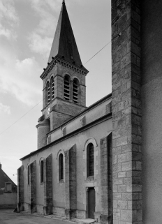 Élévation latérale droite. © Région Bourgogne-Franche-Comté, Inventaire du patrimoine Élévation latérale droite. © Région Bourgogne-Franche-Comté, Inventaire du patrimoine