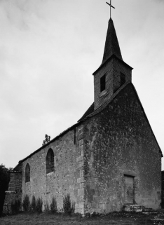 Vue d'ensemble de 3/4 droit (photo prise en 1978). © Région Bourgogne-Franche-Comté, Inventaire du patrimoine