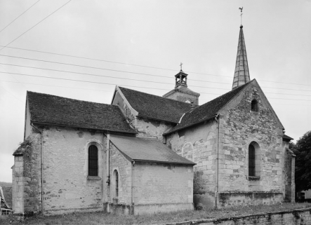 Choeur, sacristie et chapelle gauche. © Région Bourgogne-Franche-Comté, Inventaire du patrimoine
