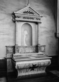 Vue de 3/4 gauche. © Région Bourgogne-Franche-Comté, Inventaire du patrimoine