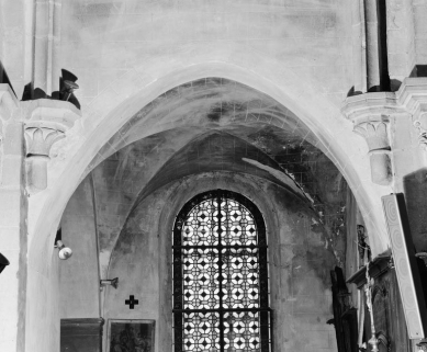 Quatrième arcade gauche de la nef. © Région Bourgogne-Franche-Comté, Inventaire du patrimoine