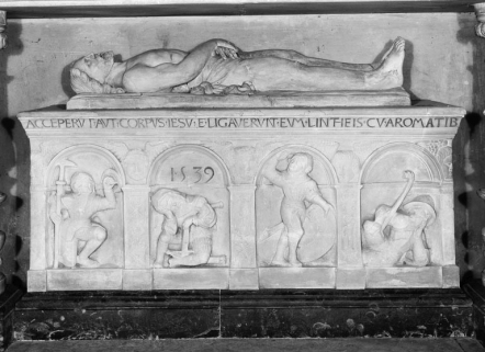 Détail du tombeau (1539). © Région Bourgogne-Franche-Comté, Inventaire du patrimoine