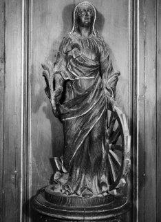 Sainte Catherine, de face. © Région Bourgogne-Franche-Comté, Inventaire du patrimoine