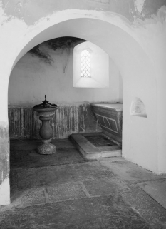 Massif postérieur : chapelle gauche. © Région Bourgogne-Franche-Comté, Inventaire du patrimoine