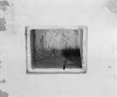 Nef : niche (mur gauche). © Région Bourgogne-Franche-Comté, Inventaire du patrimoine