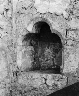 Bas-côté droit, 3ème travée : détail du lavabo. © Région Bourgogne-Franche-Comté, Inventaire du patrimoine