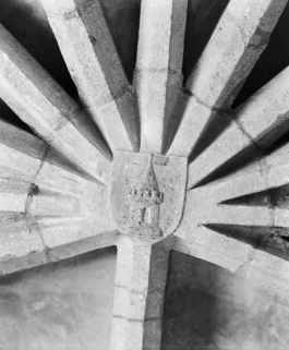 Détail de la clef de voûte du choeur. © Région Bourgogne-Franche-Comté, Inventaire du patrimoine