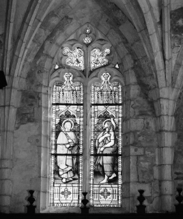 Détail de la fenêtre axiale du choeur. © Région Bourgogne-Franche-Comté, Inventaire du patrimoine