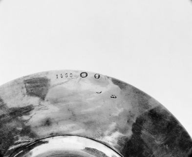 Détail des poinçons de la patène. © Région Bourgogne-Franche-Comté, Inventaire du patrimoine