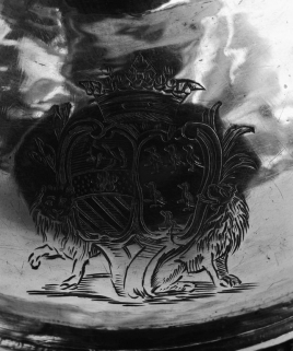 Détail du blason. © Région Bourgogne-Franche-Comté, Inventaire du patrimoine