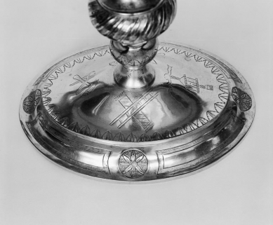 Détail du pied. © Région Bourgogne-Franche-Comté, Inventaire du patrimoine