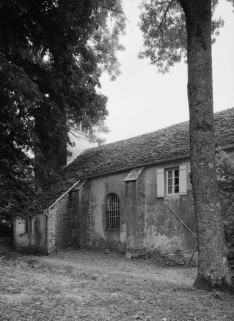 Vue de l'élévation droite, de trois quarts. © Région Bourgogne-Franche-Comté, Inventaire du patrimoine