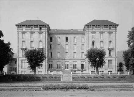 Grand Hôtel des Bains. © Région Bourgogne-Franche-Comté, Inventaire du patrimoine Grand Hôtel des Bains. © Région Bourgogne-Franche-Comté, Inventaire du patrimoine