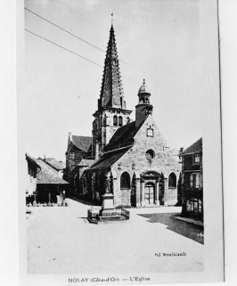 Vue d'ensemble depuis la place Monge. Carte postale ancienne. © Région Bourgogne-Franche-Comté, Inventaire du patrimoine
