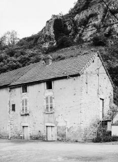 Vue générale de la maison sise parcelle 1440, section D7 du cadastre de 1940. © Région Bourgogne-Franche-Comté, Inventaire du patrimoine