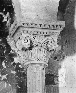 Chapiteau n°12. © Région Bourgogne-Franche-Comté, Inventaire du patrimoine