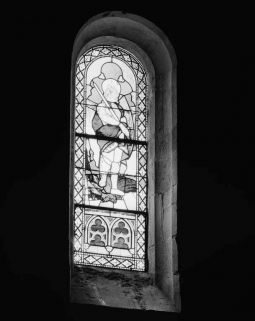 Fenêtre, détail (bas-côté gauche, mur antérieur). © Région Bourgogne-Franche-Comté, Inventaire du patrimoine