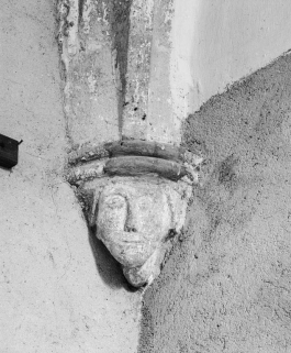 Culot postérieur gauche de la nef de la chapelle. © Région Bourgogne-Franche-Comté, Inventaire du patrimoine