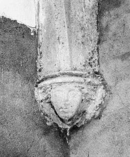 Culot postérieur droit de la nef de la chapelle. © Région Bourgogne-Franche-Comté, Inventaire du patrimoine