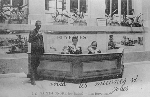 Buvette avant la construction du hall des sources, second état connu (suppression du degré central). © Région Bourgogne-Franche-Comté, Inventaire du patrimoine Buvette avant la construction du hall des sources, second état connu (suppression du degré central). © Région Bourgogne-Franche-Comté, Inventaire du patrimoine