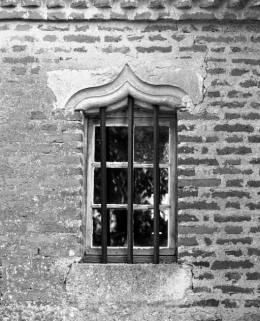 Sacristie, fenêtre du mur droit © Région Bourgogne-Franche-Comté, Inventaire du patrimoine