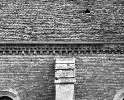 Elévation gauche, choeur, détail de la corniche © Région Bourgogne-Franche-Comté, Inventaire du patrimoine