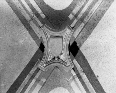 Choeur, 2e travée, clef de voûte © Région Bourgogne-Franche-Comté, Inventaire du patrimoine