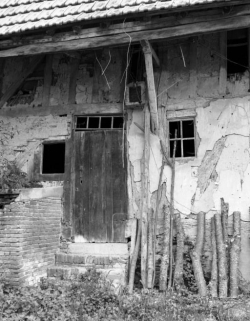 Façade du logis, détail. © Région Bourgogne-Franche-Comté, Inventaire du patrimoine