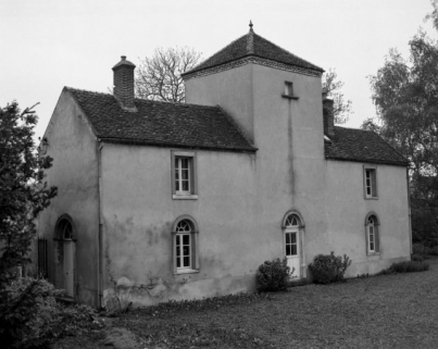 Logis secondaire et colombier. © Région Bourgogne-Franche-Comté, Inventaire du patrimoine