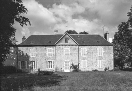 Corps d'habitation, élévation postérieure. © Région Bourgogne-Franche-Comté, Inventaire du patrimoine