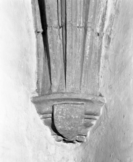 Deuxième chapelle droite, culot antérieur gauche © Région Bourgogne-Franche-Comté, Inventaire du patrimoine