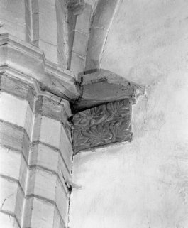 Bras droit du transept, culot postérieur gauche © Région Bourgogne-Franche-Comté, Inventaire du patrimoine