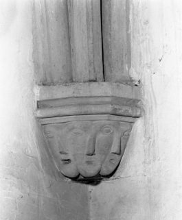 Sacristie, culot postérieur gauche © Région Bourgogne-Franche-Comté, Inventaire du patrimoine